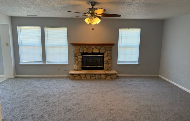 3 beds, 2.5 baths, $1,885