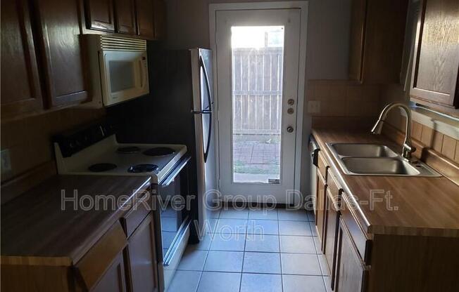 2111 E Belt Line Rd