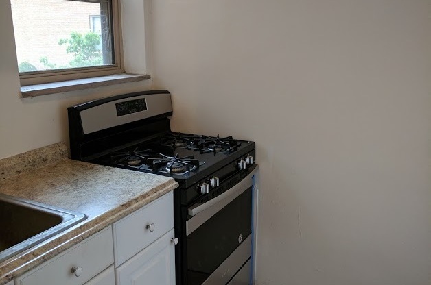 2 beds, 1 bath, $1,775, Unit 209C