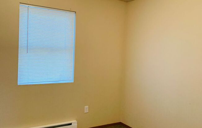 2 beds, 1 bath, 800 sqft, $1,545, Unit 4720 - 208