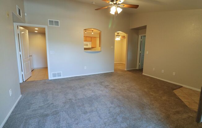 2 beds, 2 baths, 930 sqft, $1,795, Unit T2112