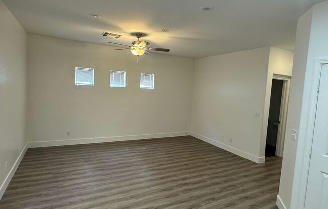 6370 Lonesome Lake - 4 Bedroom in SW Las Vegas!