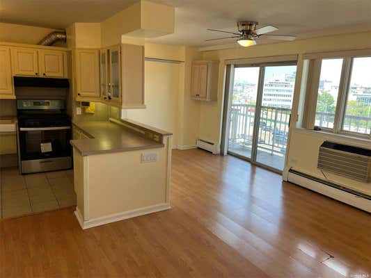 2 beds, 2 baths, 400 sqft, $2,850, Unit 8F