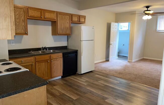 2 beds, 1 bath, $1,550