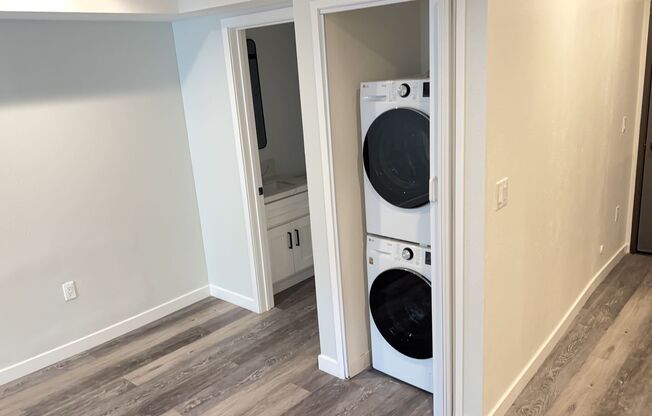 Studio, 1 bath, 575 sqft, $1,798, Unit 117