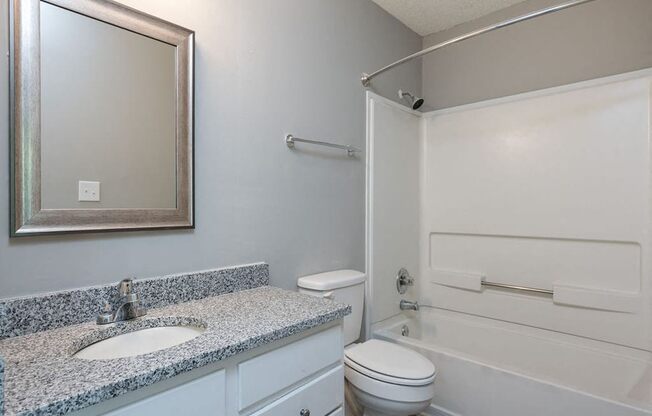 Bathroom With Bathtub at Willow Bend Apartments, North Carolina, 27707