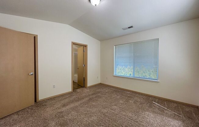 2 beds, 2.5 baths, 1,150 sqft, $1,595, Unit 3752-104