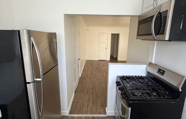 1 bed, 1 bath, $1,750, Unit 5944-3