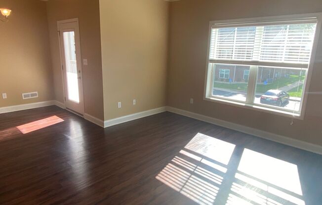 1 bed, 1 bath, 765 sqft, $825, Unit 186