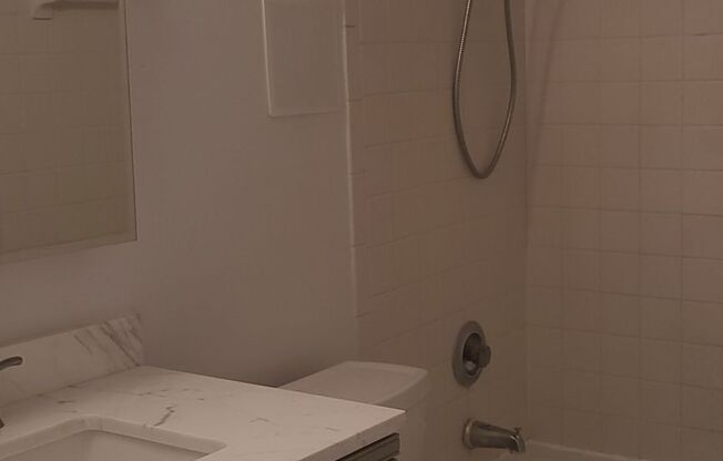 Amazing Community - Live Across Daytona Beach Inc Water, Internet & Cable (7-12 mo lease - not furnished)