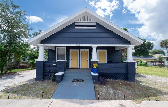 1005 E Lake Ave