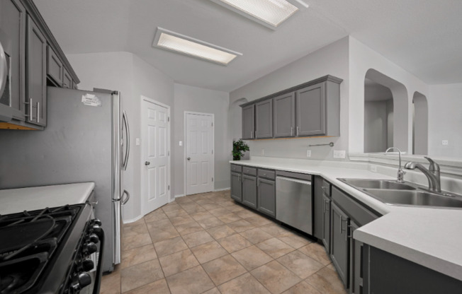 1500 LOCHALINE LOOP