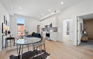 3037 Richmond Street
