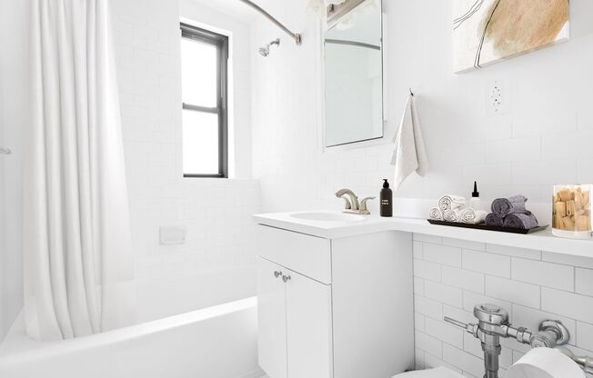 Studio, 1 bath, 540 sqft, $4,995, Unit 7DD