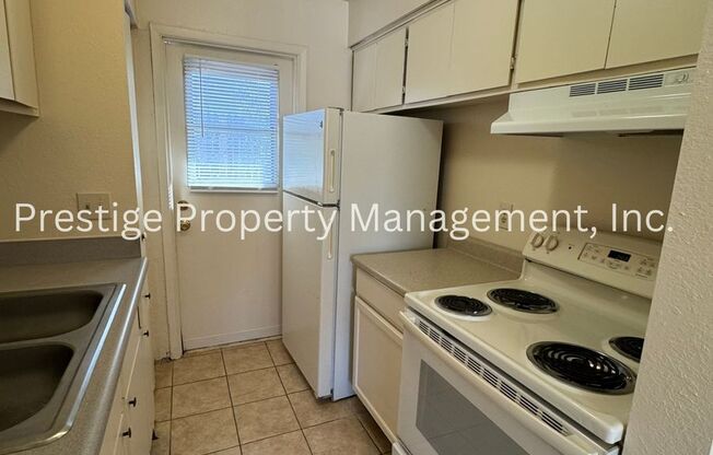 2 beds, 1 bath, 624 sqft, $795, Unit 2732