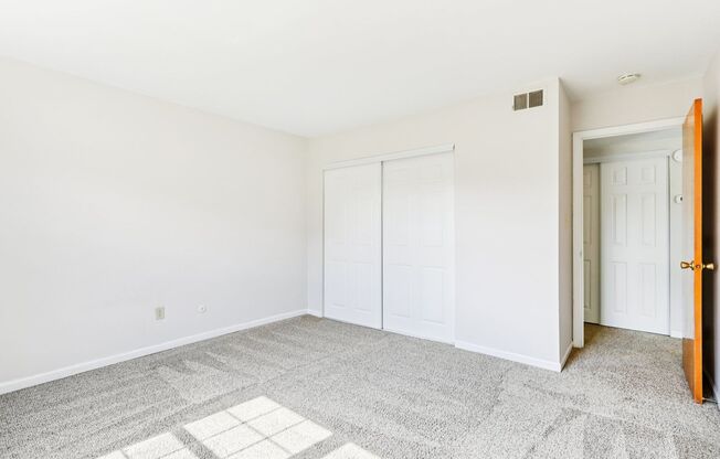 1 bed, 1 bath, 710 sqft, $829, Unit 34