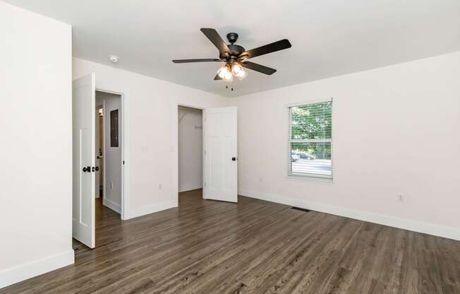 Cambridge Park Apartments 1 bed 1 bath bedroom