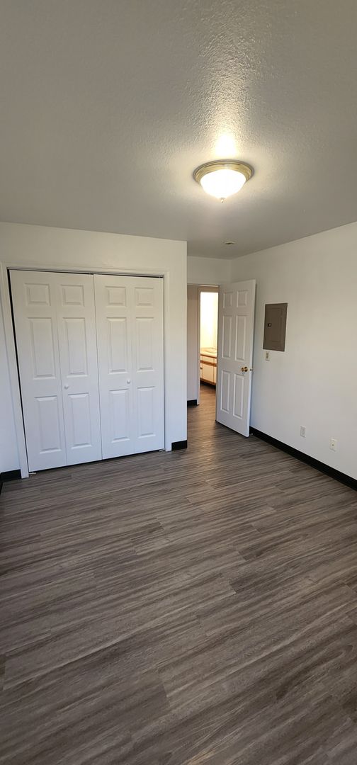 Newly Remodeled 3BR/2BA