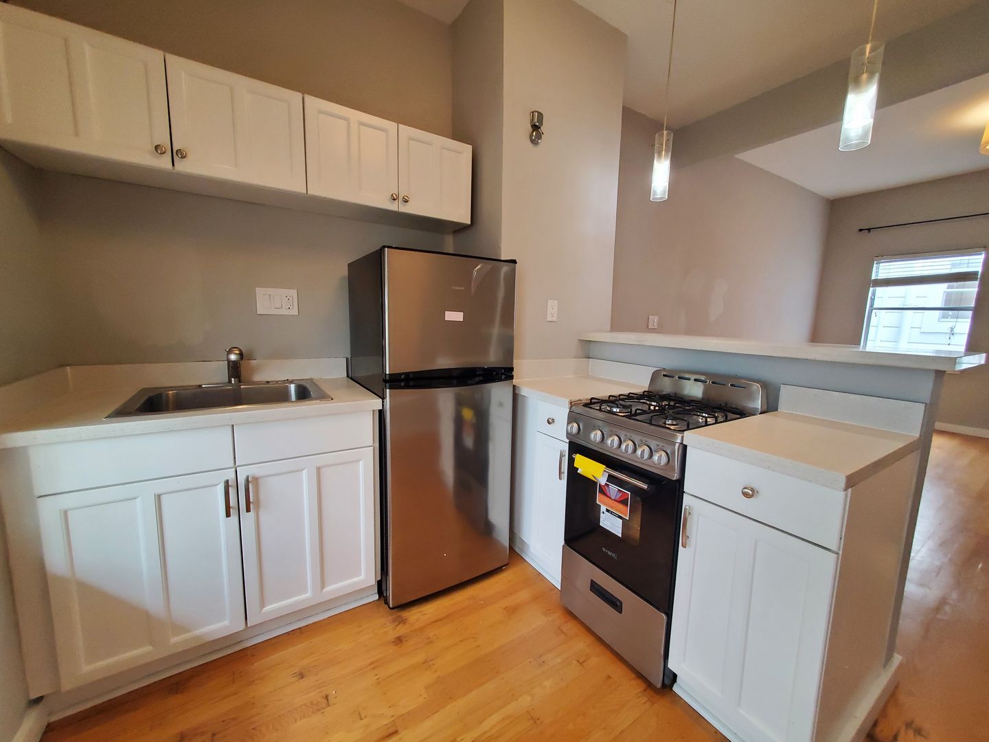 SOMA! 1 Bedroom in the center of it all!