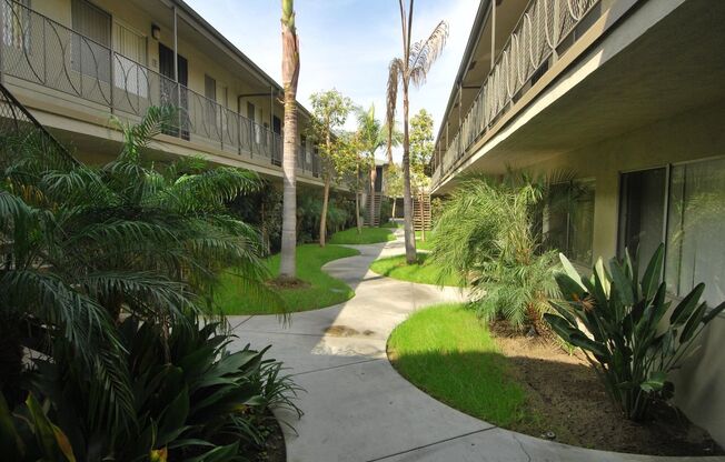 River Road Apartments
