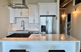 2 beds, 2 baths, $3,200, Unit UNIT 1107