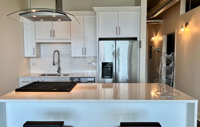 2 beds, 2 baths, $3,200, Unit UNIT 1107