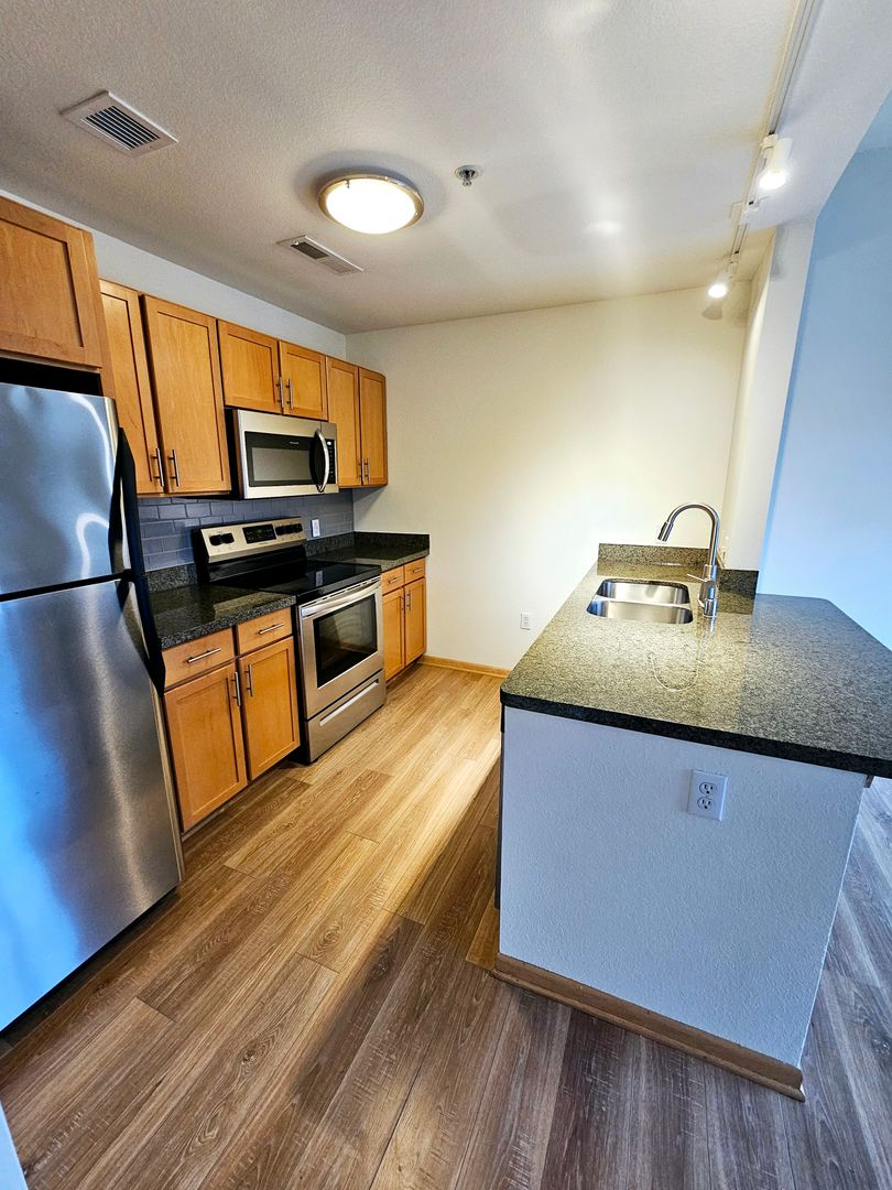 Bridgeview Apartments