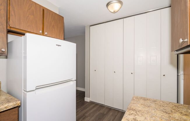 Studio, 1 bath, 450 sqft, $575, Unit S313