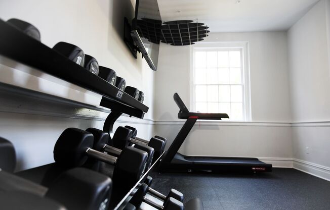 1 bed, 1 bath, 482 sqft, $1,325, Unit L108