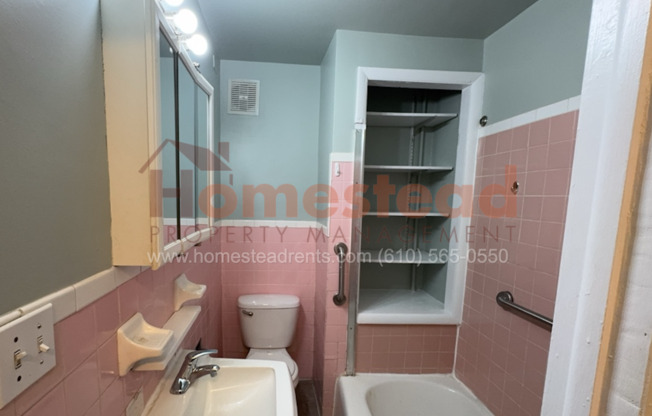 2 beds, 1 bath, $1,200, Unit 1st Floor