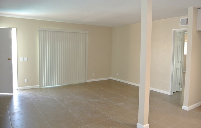 2 beds, 1 bath, $1,798, Unit 07