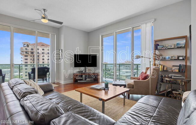 2 beds, 2 baths, 1,337 sqft, $2,595, Unit 1701