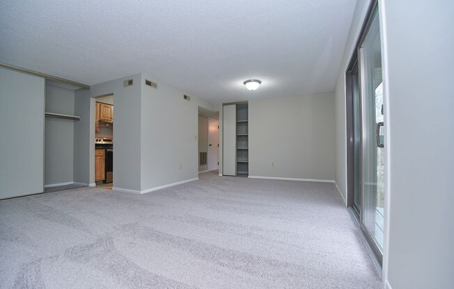 2 beds, 1 bath, 975 sqft, $1,475, Unit 512