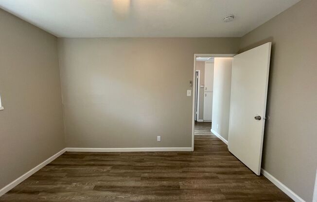 2 beds, 1 bath, $1,495