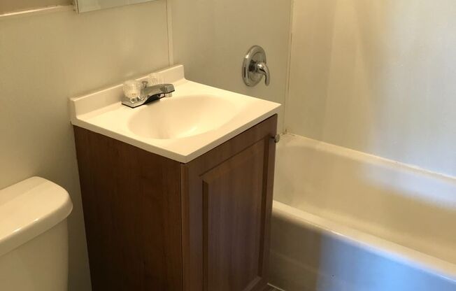 42 G St SW