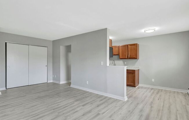 McGregor Apartments - Newly Remodeled 2-Bedroom Apartment!