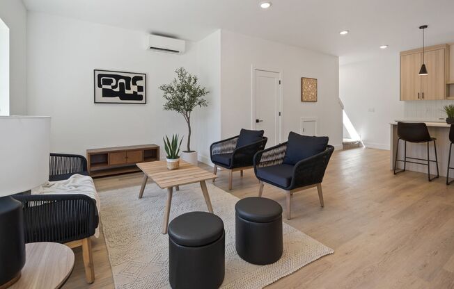 Brand-New Modern Home for Rent in SW Portland. First Full Month Free!!
