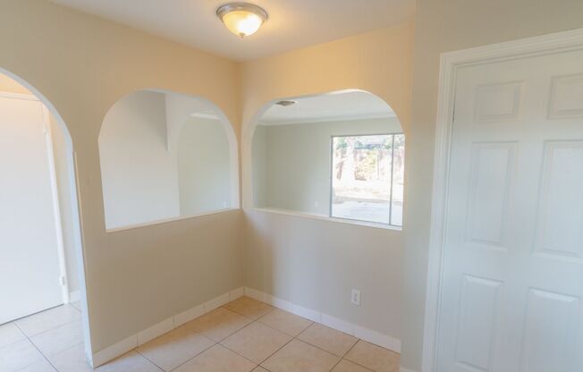 Single Story 4 Bedroom Home for Rent in Woodland Hills!