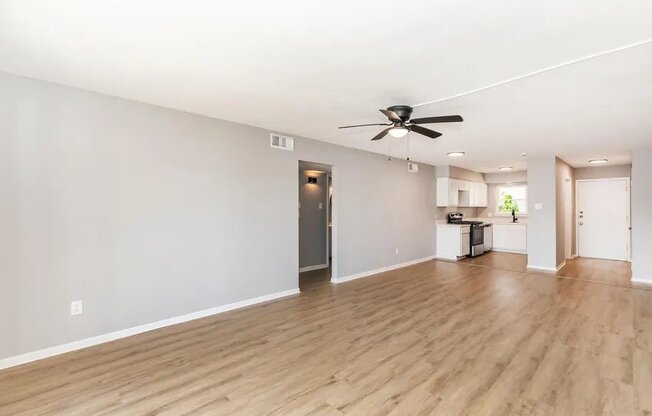 301 TRI CITY BCH DR