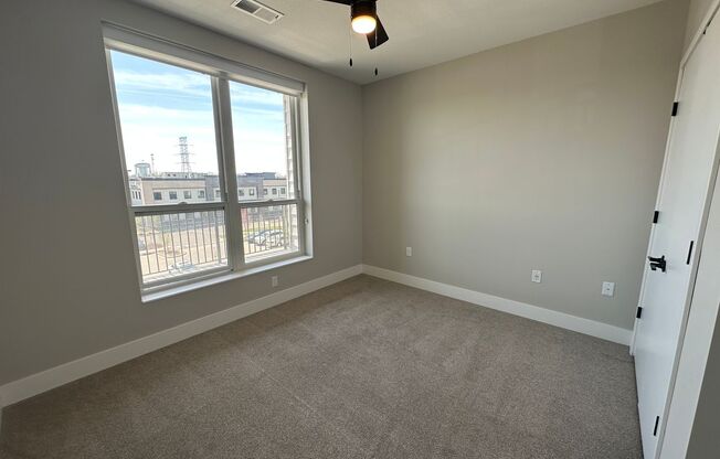 1 bed, 1 bath, 865 sqft, $1,724, Unit 321