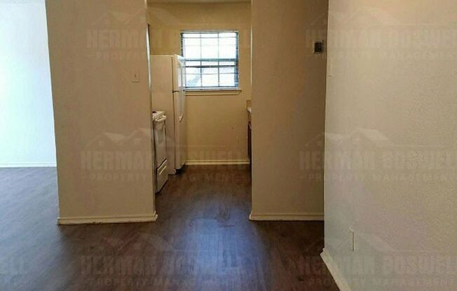 2 beds, 1 bath, $950