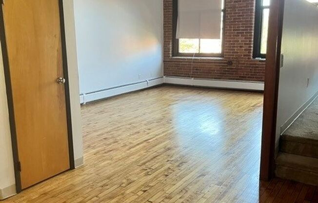 1 bed, 1 bath, 626 sqft, $1,750, Unit 45-425
