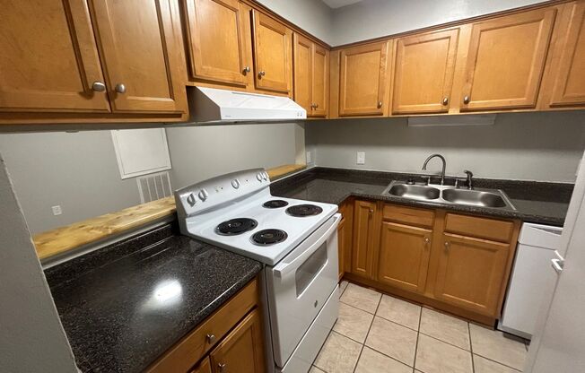 2 beds, 2 baths, $1,195, Unit 3609 D-47