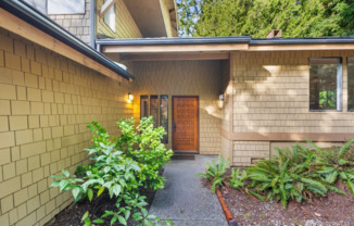 Spacious Home on Private 0.80-Acre Lot in Winterwood Estates