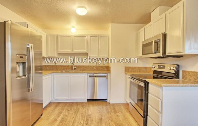 2 beds, 1 bath, $1,495, Unit APARTMENT # 3