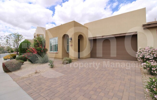 880 E VERDE BLVD