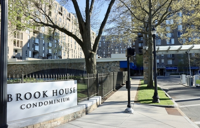 1 bed, 1 bath, 930 sqft, $3,300, Unit 514