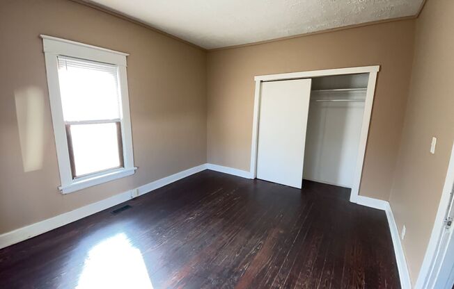 3 beds, 1 bath, $1,195