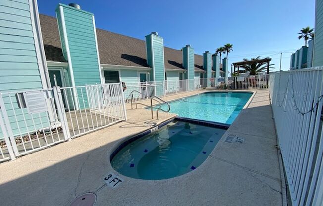 1 bed, 1 bath, $1,095, Unit # B 9