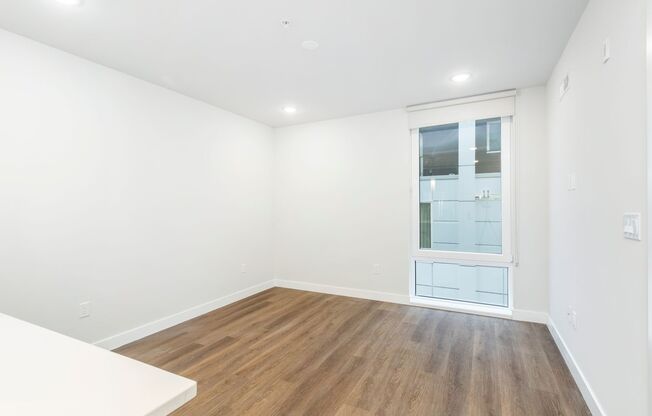 1 bed, 1 bath, 650 sqft, $1,775, Unit 405